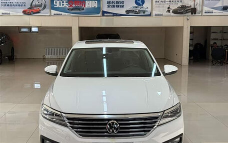 Volkswagen Lavida, 2022 год, 1 800 077 рублей, 4 фотография