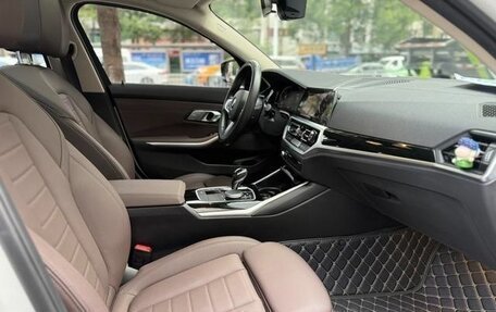 BMW 3 серия, 2021 год, 2 600 006 рублей, 6 фотография