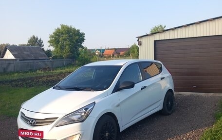 Hyundai Solaris II рестайлинг, 2015 год, 850 000 рублей, 7 фотография