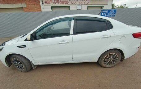 KIA Rio III рестайлинг, 2016 год, 850 000 рублей, 5 фотография