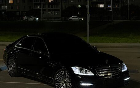 Mercedes-Benz S-Класс, 2006 год, 2 000 000 рублей, 4 фотография