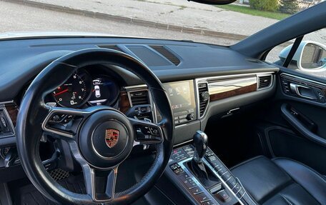 Porsche Macan I рестайлинг, 2016 год, 3 090 000 рублей, 8 фотография