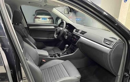 Skoda Superb III рестайлинг, 2024 год, 2 400 000 рублей, 11 фотография