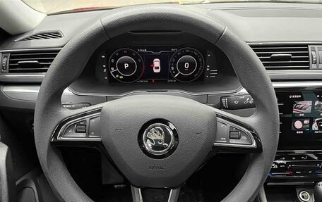 Skoda Superb III рестайлинг, 2024 год, 2 400 000 рублей, 17 фотография