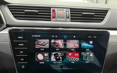 Skoda Superb III рестайлинг, 2024 год, 2 400 000 рублей, 19 фотография