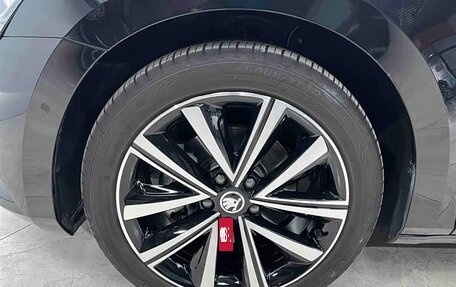 Skoda Superb III рестайлинг, 2024 год, 2 400 000 рублей, 22 фотография