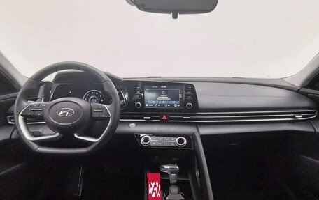 Hyundai Elantra, 2022 год, 1 495 098 рублей, 8 фотография