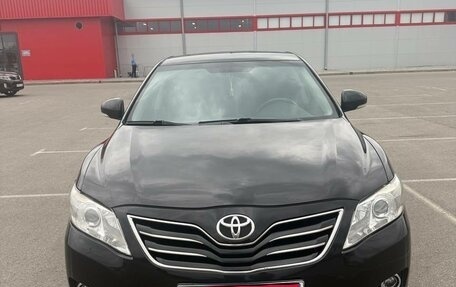 Toyota Camry, 2010 год, 999 999 рублей, 1 фотография