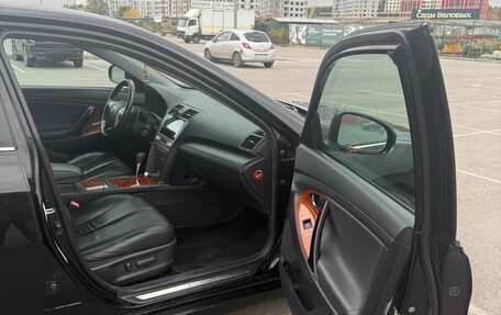 Toyota Camry, 2010 год, 999 999 рублей, 20 фотография