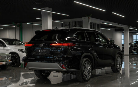 Toyota Highlander, 2025 год, 5 720 000 рублей, 3 фотография