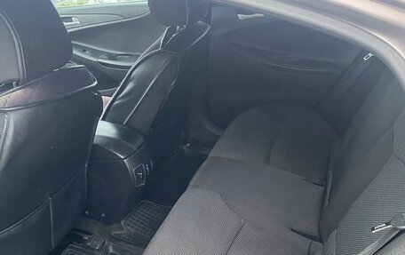 Hyundai Sonata VI, 2012 год, 940 000 рублей, 9 фотография