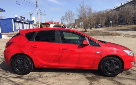 Opel Astra J, 2011 год, 550 000 рублей, 5 фотография