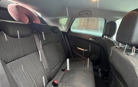 Opel Astra J, 2011 год, 550 000 рублей, 3 фотография