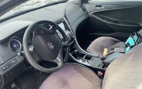 Hyundai Sonata VI, 2012 год, 940 000 рублей, 8 фотография