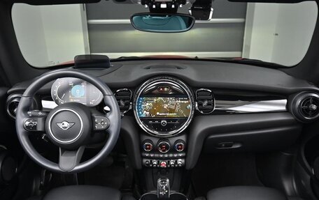 MINI Cabrio, 2021 год, 1 970 000 рублей, 7 фотография