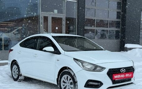 Hyundai Solaris II рестайлинг, 2018 год, 1 100 000 рублей, 3 фотография