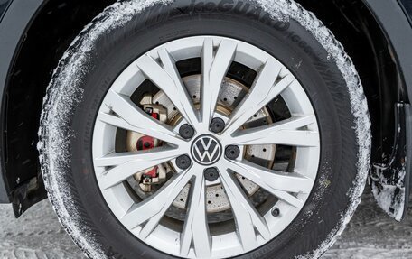 Volkswagen Tiguan II, 2021 год, 2 589 000 рублей, 19 фотография