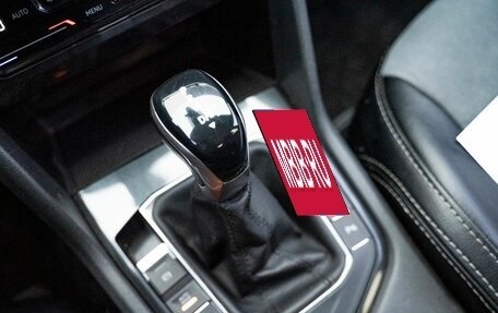 Volkswagen Tiguan II, 2021 год, 2 589 000 рублей, 14 фотография