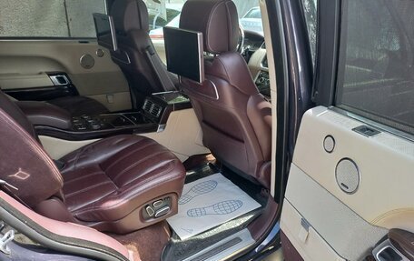 Land Rover Range Rover IV рестайлинг, 2014 год, 3 390 000 рублей, 10 фотография