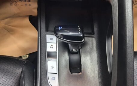 Hyundai Elantra, 2021 год, 1 400 000 рублей, 10 фотография