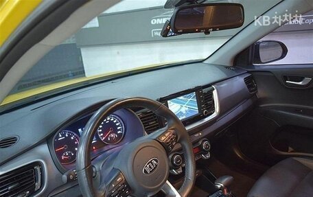 KIA Stonic, 2019 год, 1 510 000 рублей, 4 фотография