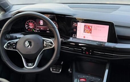 Volkswagen Golf VIII, 2023 год, 1 440 000 рублей, 9 фотография