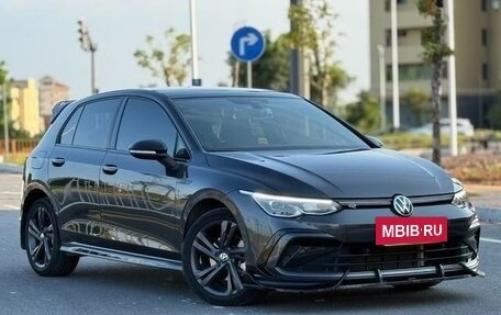 Volkswagen Golf VIII, 2023 год, 1 440 000 рублей, 3 фотография