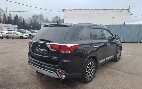 Mitsubishi Outlander III рестайлинг 3, 2019 год, 2 690 000 рублей, 5 фотография