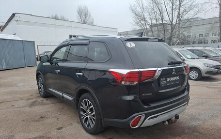 Mitsubishi Outlander III рестайлинг 3, 2019 год, 2 690 000 рублей, 7 фотография