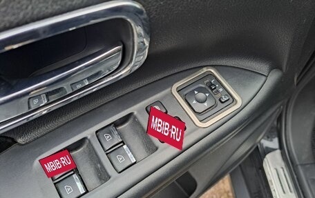 Mitsubishi Outlander III рестайлинг 3, 2019 год, 2 690 000 рублей, 19 фотография