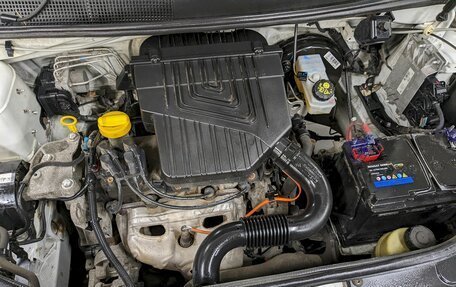 Renault Logan II, 2017 год, 790 000 рублей, 9 фотография