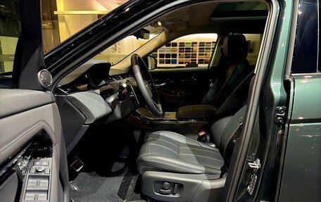 Land Rover Range Rover Evoque II, 2025 год, 6 190 000 рублей, 9 фотография