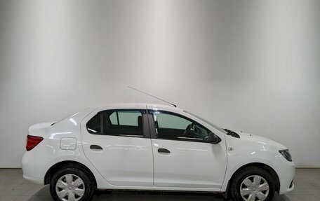 Renault Logan II, 2017 год, 790 000 рублей, 4 фотография