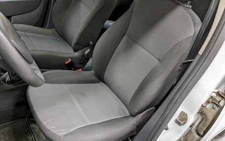 Renault Logan II, 2017 год, 790 000 рублей, 14 фотография