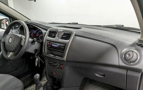 Renault Logan II, 2017 год, 790 000 рублей, 19 фотография