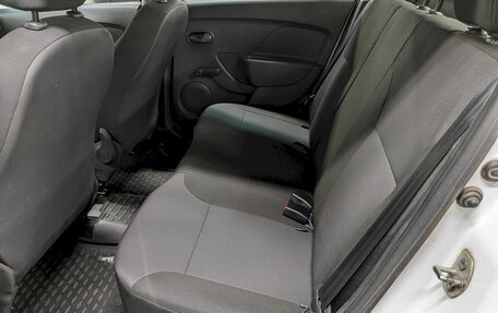 Renault Logan II, 2017 год, 790 000 рублей, 15 фотография