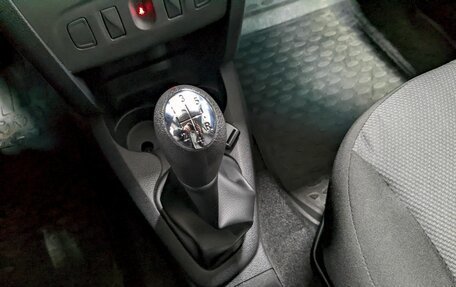 Renault Logan II, 2017 год, 790 000 рублей, 26 фотография