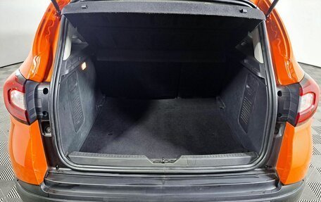 Renault Kaptur I рестайлинг, 2018 год, 1 650 000 рублей, 10 фотография