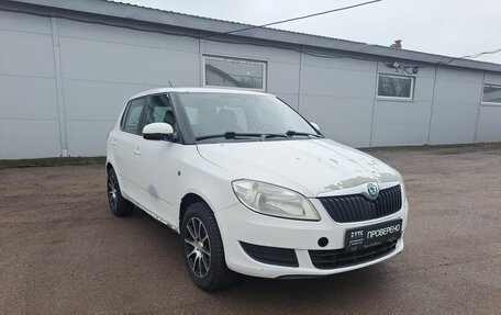 Skoda Fabia II, 2012 год, 299 000 рублей, 3 фотография