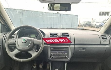 Skoda Fabia II, 2012 год, 299 000 рублей, 14 фотография