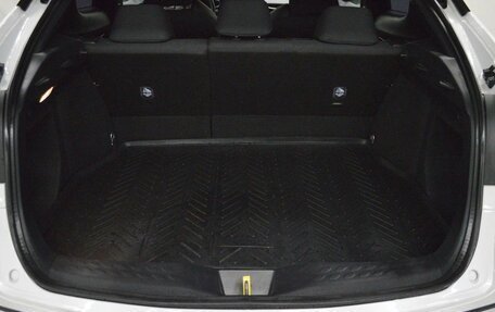 Toyota C-HR I рестайлинг, 2022 год, 2 890 000 рублей, 16 фотография