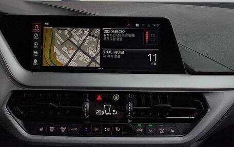 BMW 1 серия, 2021 год, 1 800 000 рублей, 14 фотография