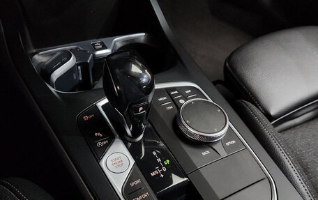 BMW 1 серия, 2021 год, 1 800 000 рублей, 11 фотография