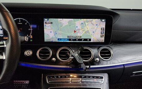 Mercedes-Benz E-Класс, 2022 год, 4 900 000 рублей, 14 фотография