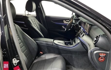 Mercedes-Benz E-Класс, 2022 год, 4 900 000 рублей, 11 фотография