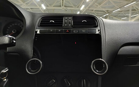 Volkswagen Polo VI (EU Market), 2017 год, 610 000 рублей, 18 фотография