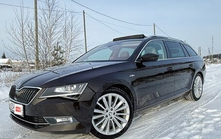Skoda Superb III рестайлинг, 2016 год, 3 490 000 рублей, 3 фотография