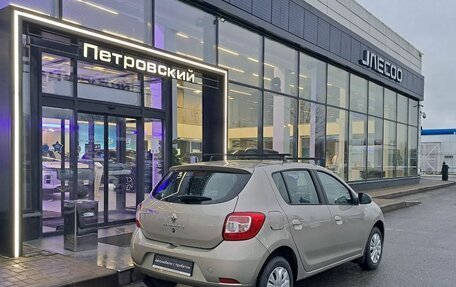 Renault Sandero II рестайлинг, 2015 год, 798 000 рублей, 6 фотография