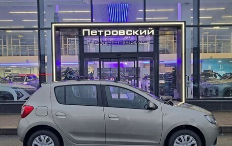 Renault Sandero II рестайлинг, 2015 год, 798 000 рублей, 5 фотография