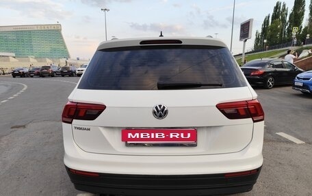 Volkswagen Tiguan II, 2020 год, 2 150 000 рублей, 3 фотография